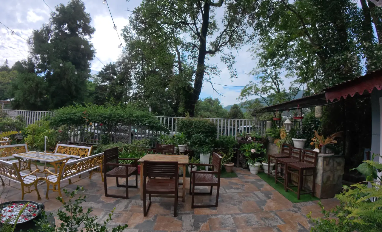 Swiss Cottage Premium View